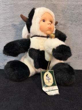 Geppeddo Cuddle Kids Clarice Cow Porcelain Face Plush Doll with Tag